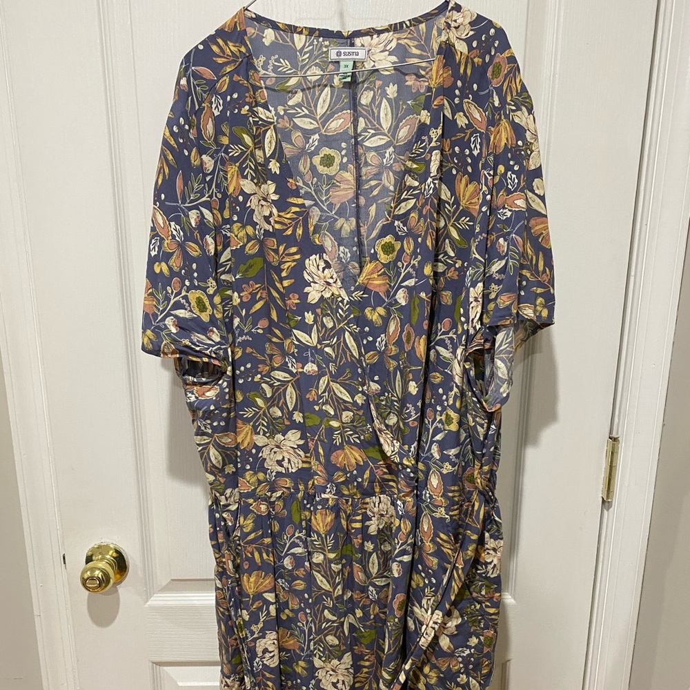 Floral patterned V neck dress